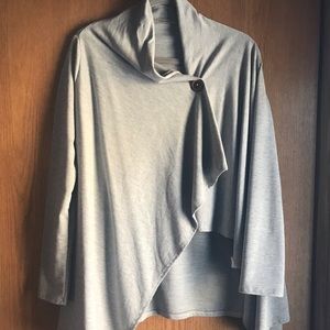 Women’s poncho with sleeves size medium